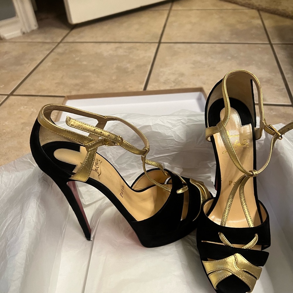 Christian Louboutin heels 👠